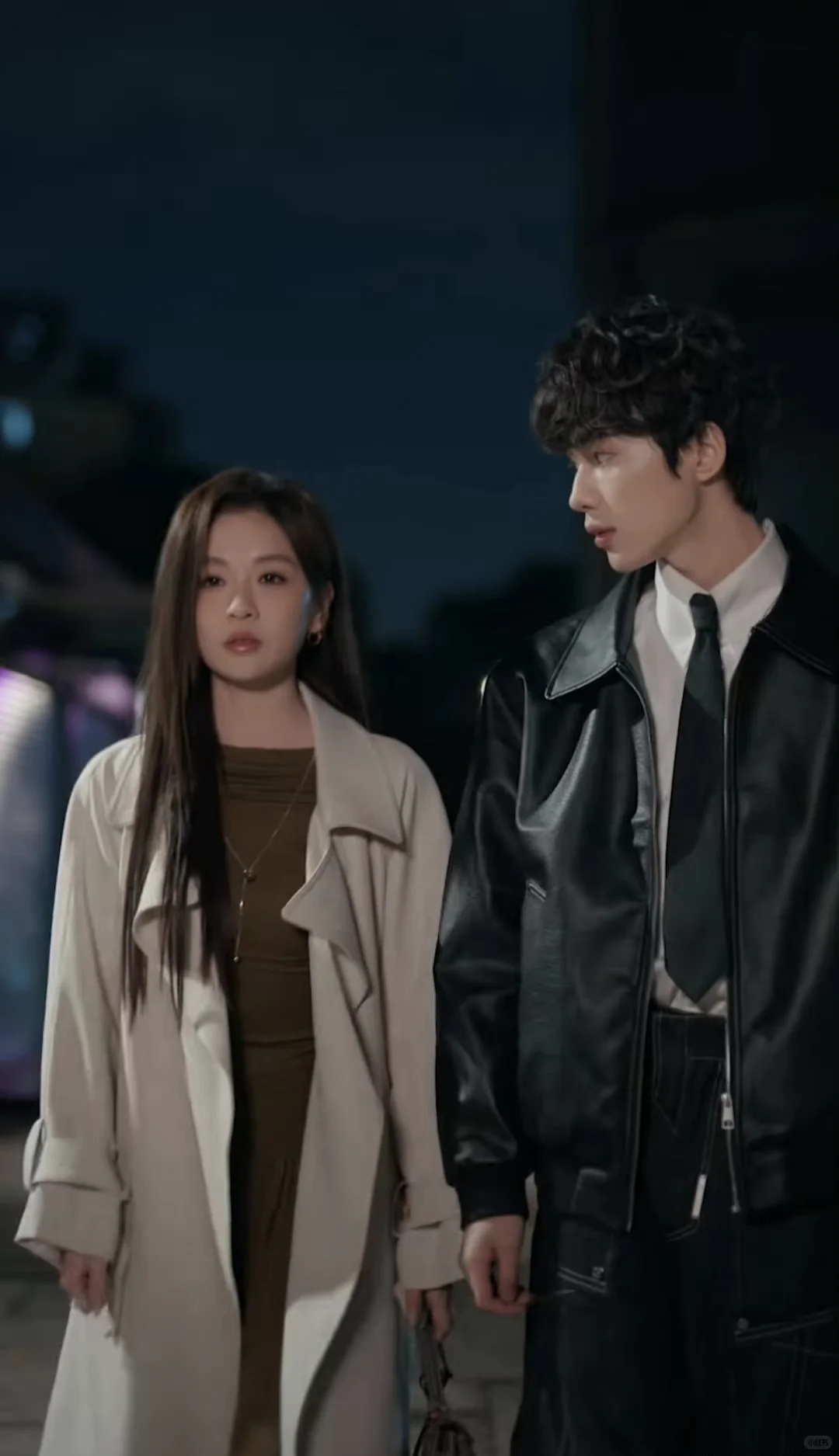 我不语只是一味嘴角上扬:年下 如此美妙!