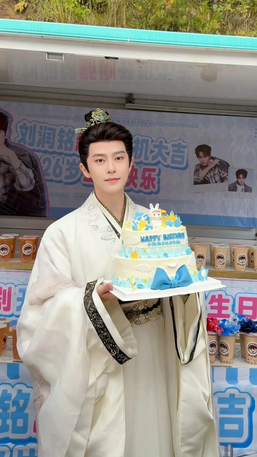 刘润铭古装真的有点像那谁，深夜看短剧中