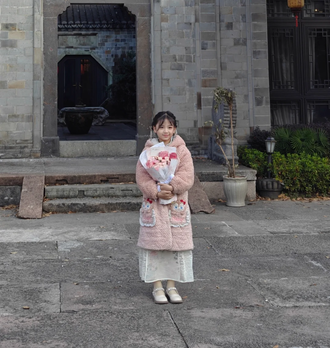 <天道1•阴阳相生>杀青大吉”></p>
<div data-v-610be4fa=\