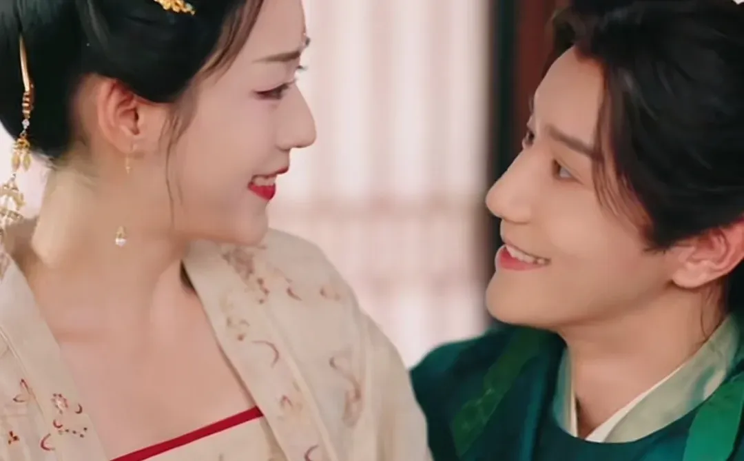 女主好看像热巴!男主父子俩都爱她