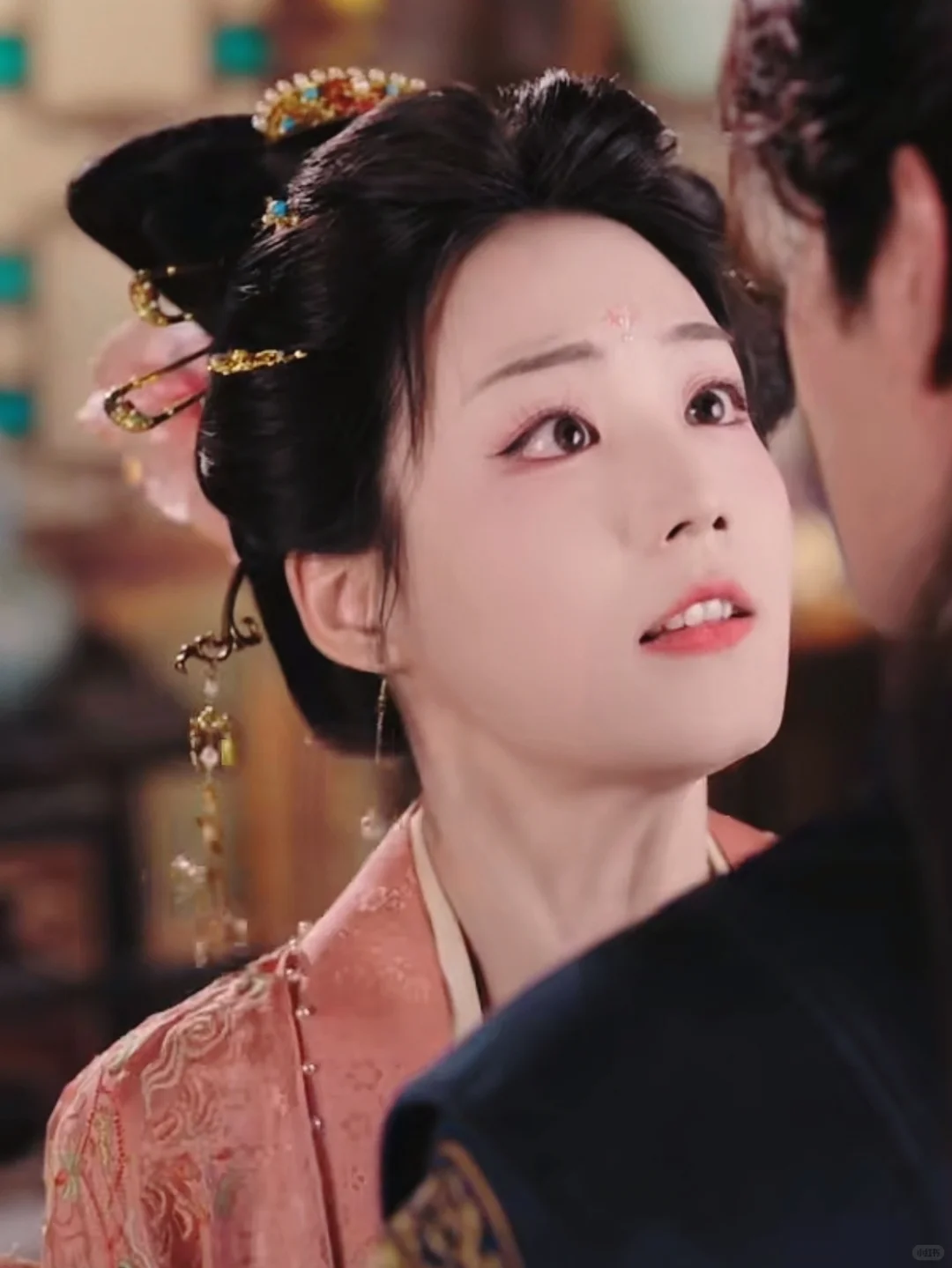 女主好看像热巴!男主父子俩都爱她