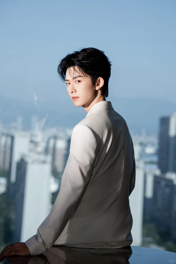 一期一个短剧男演员:陈添祥