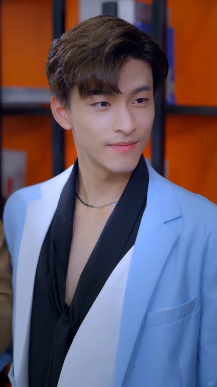 国产短剧《夜色藏娇》