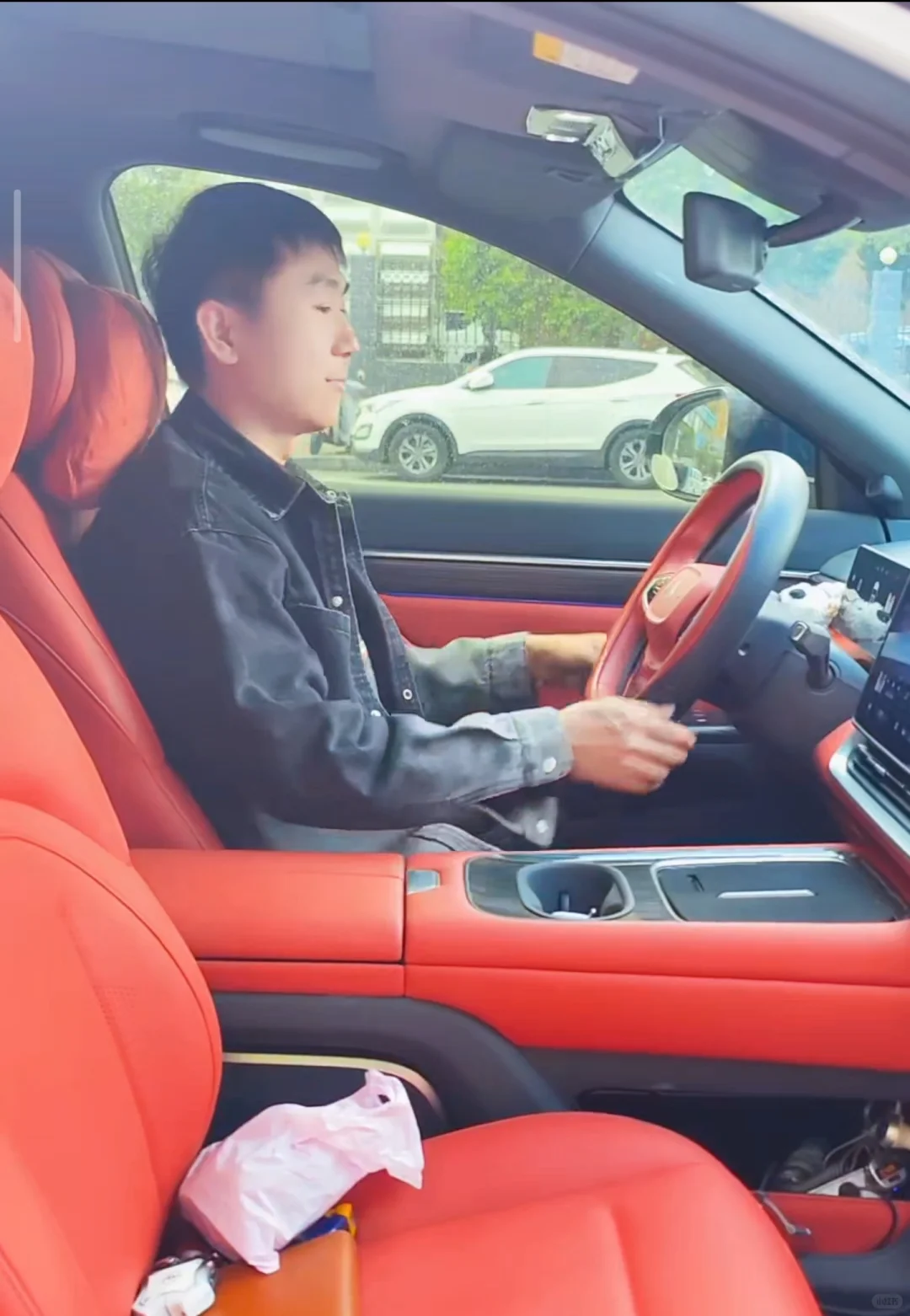 教你008音乐软件怎么选