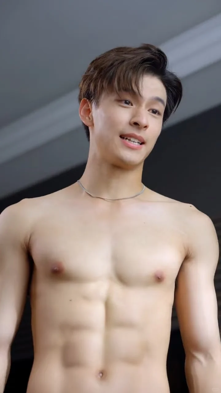 国产短剧《夜色藏娇》