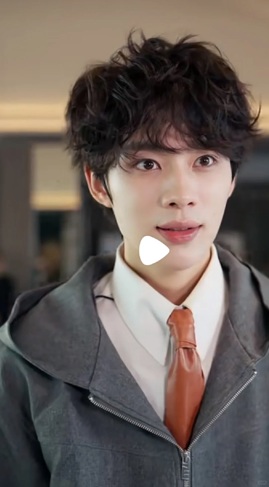 没有安全感的人需要一个赶不走的奶狗弟弟