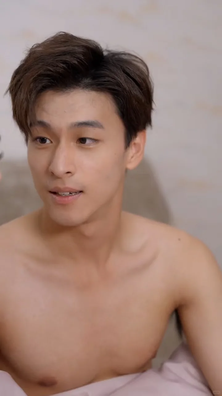 国产短剧《夜色藏娇》