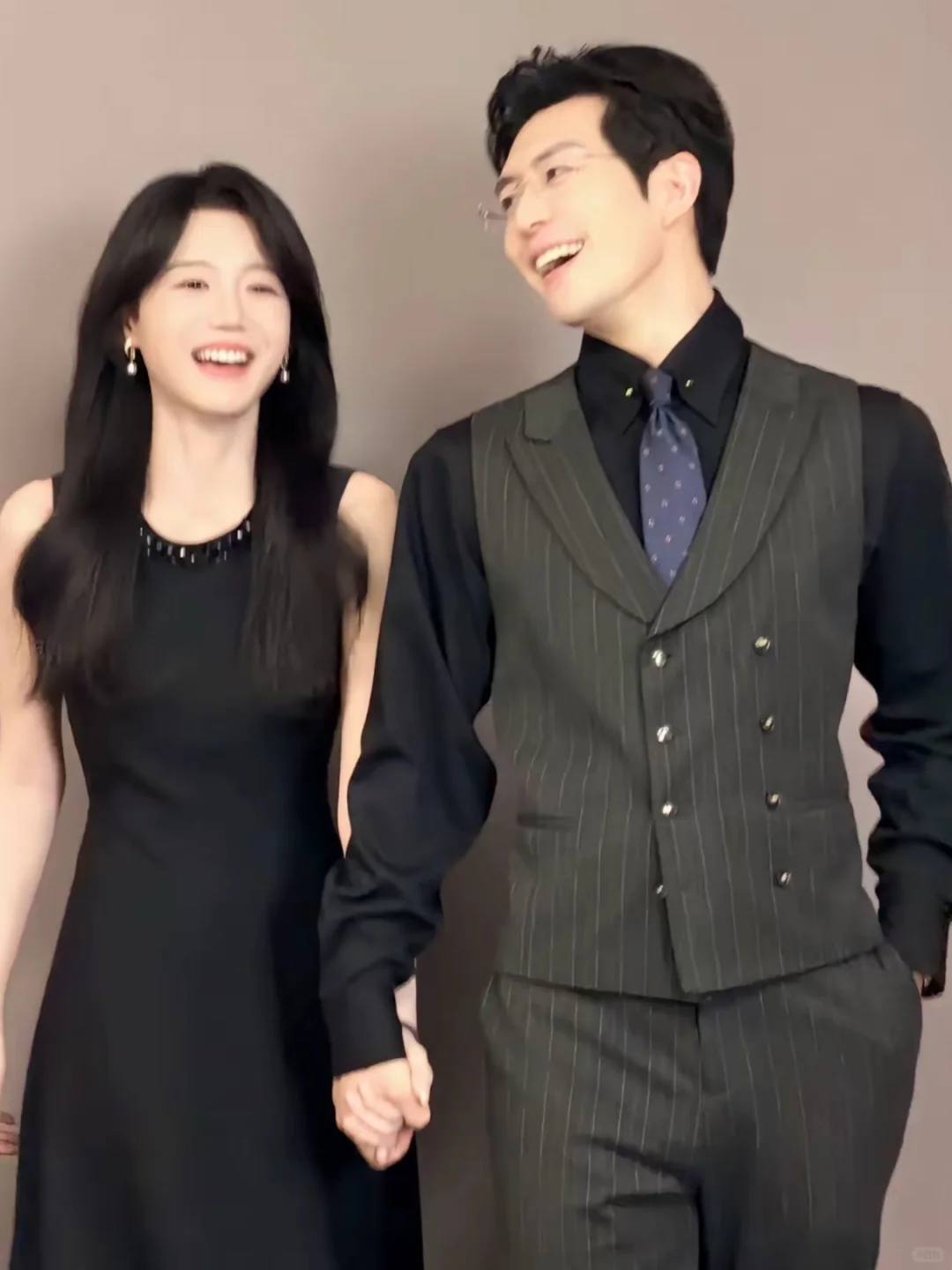 打工人必看❗️近期爆火高质量短剧《朝阳似我》