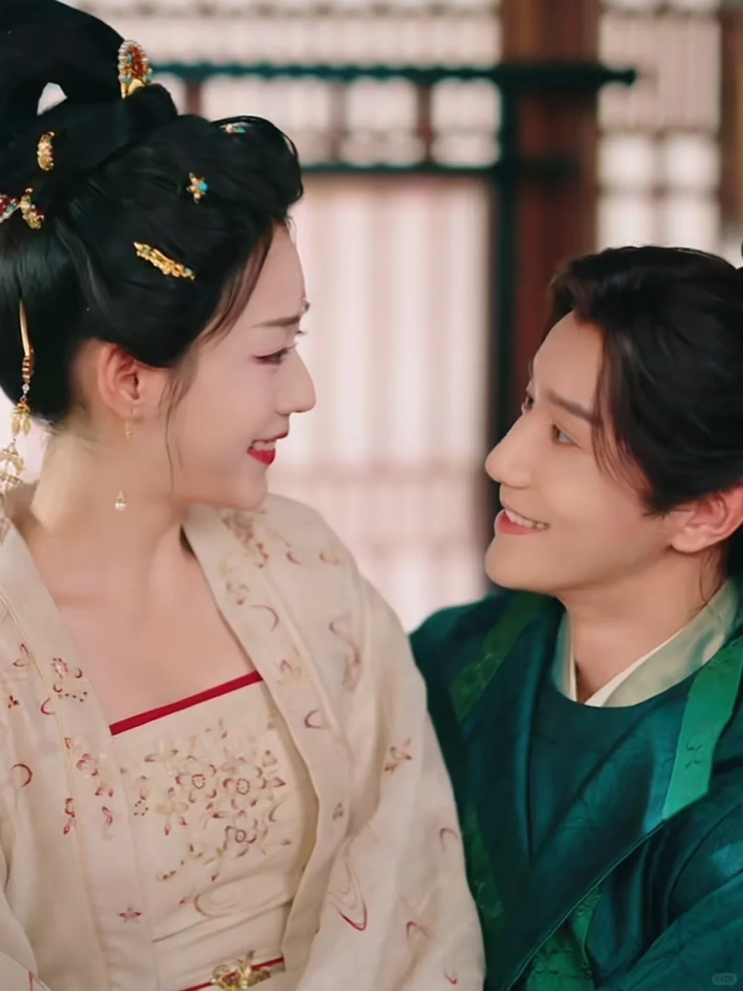 女主好看像热巴!男主父子俩都爱她