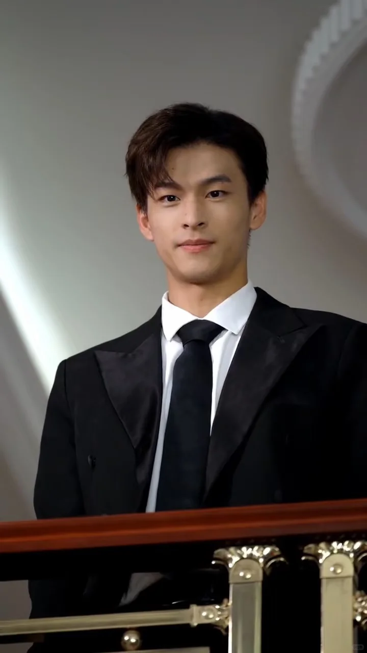 国产短剧《夜色藏娇》