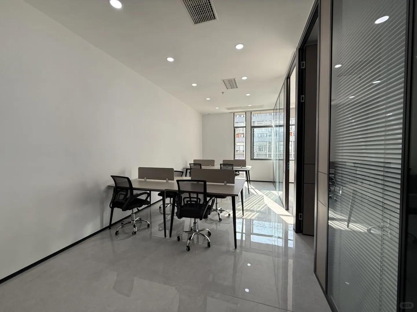 软件二期113平 2+1 格局 特价3500含物业