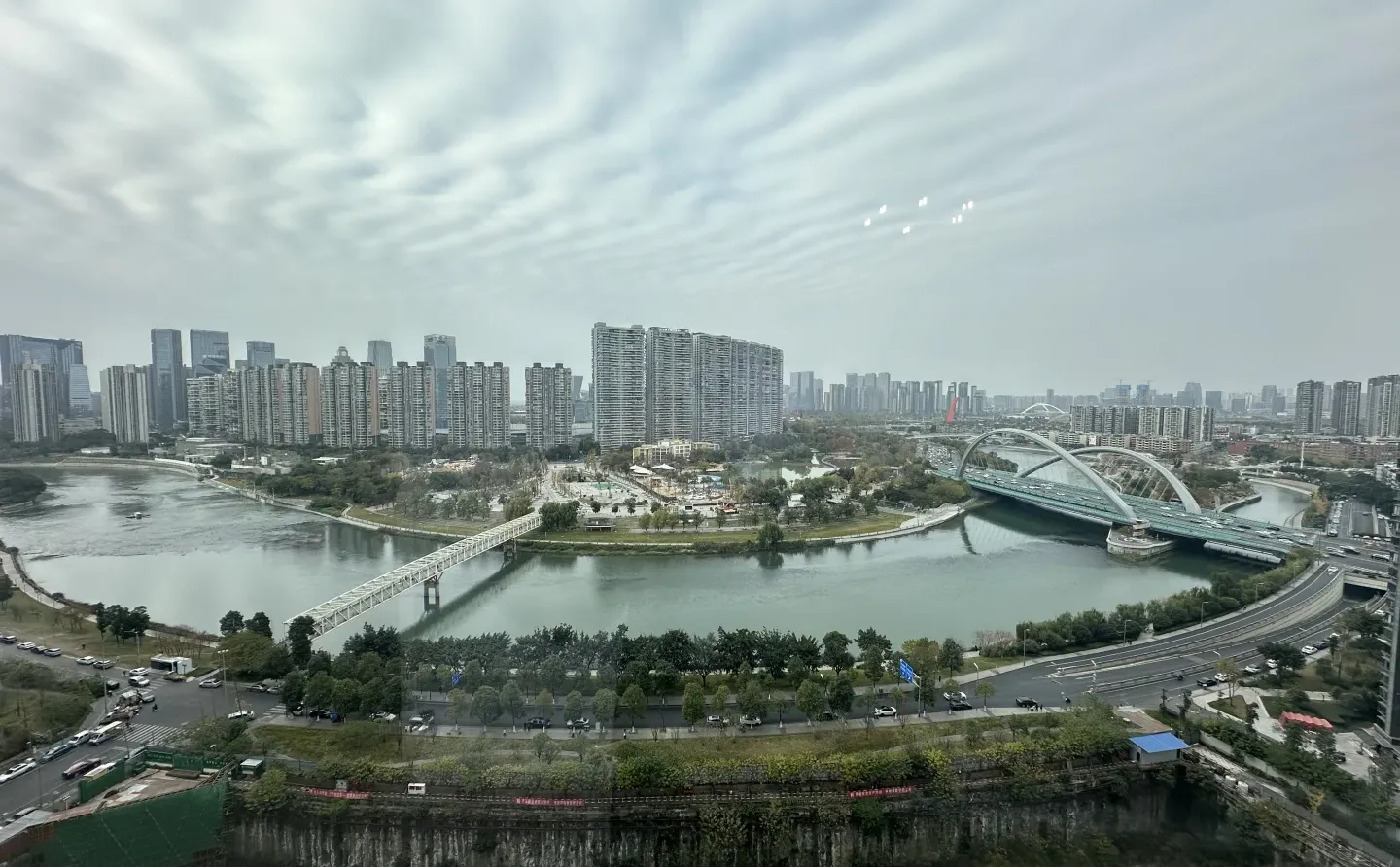 捡漏天府三街🔥江景房，精装带3大件，170➕