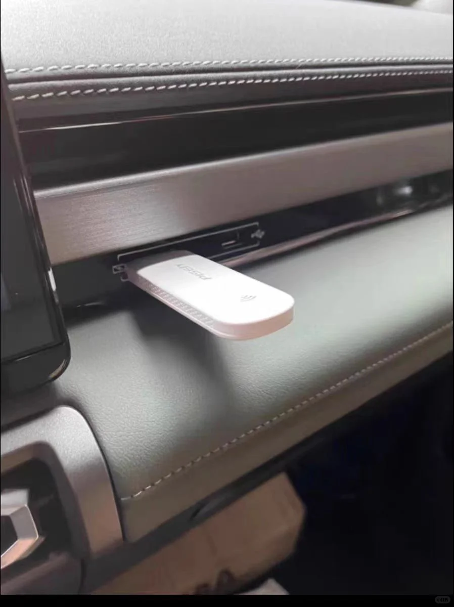 坠适合开车使用的随身wifi出现了！