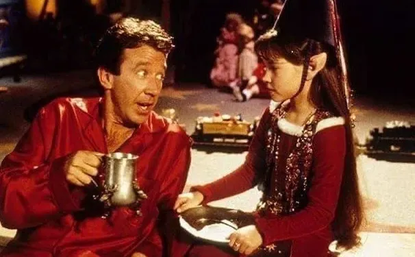 一些影视截图里的圣诞氛围感