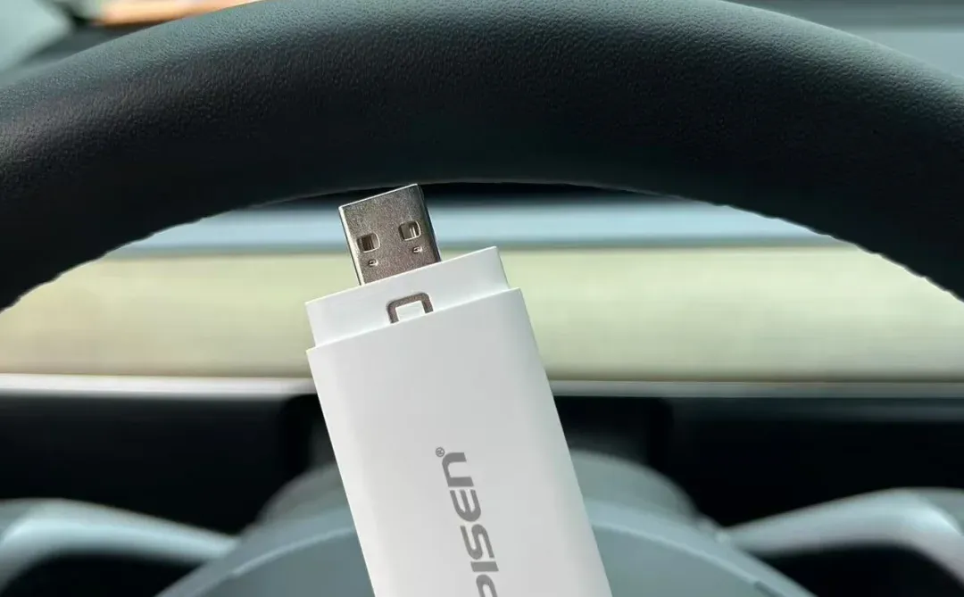 坠适合开车使用的随身wifi出现了！