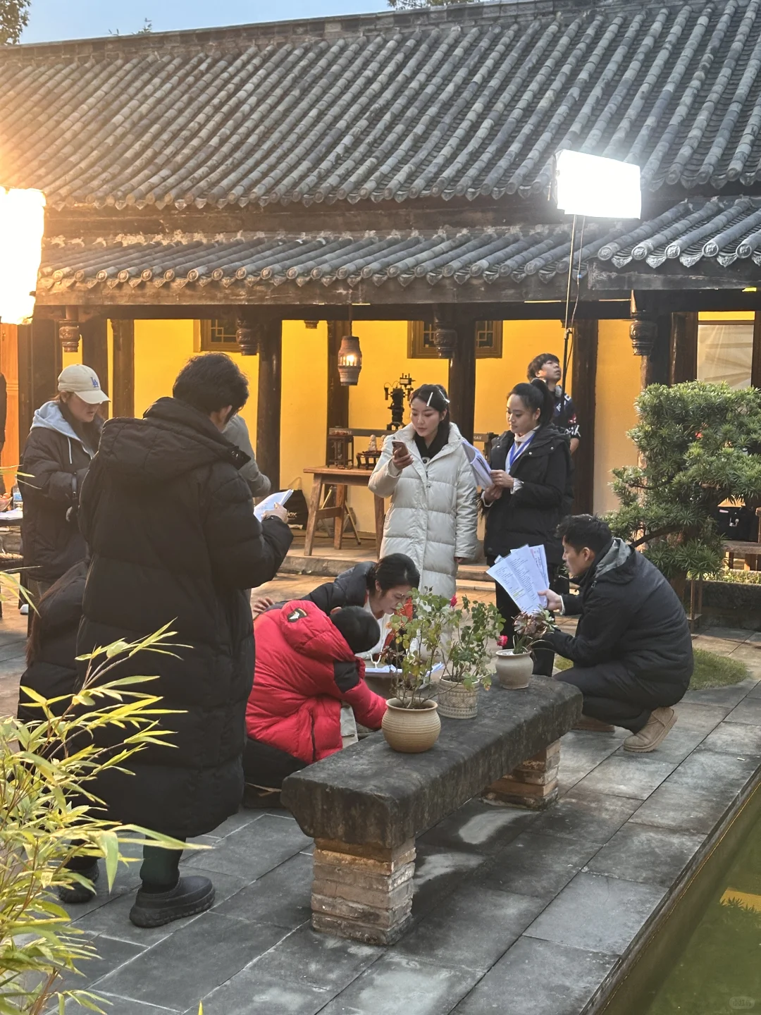 人们会不会抛弃传统电影电视剧？