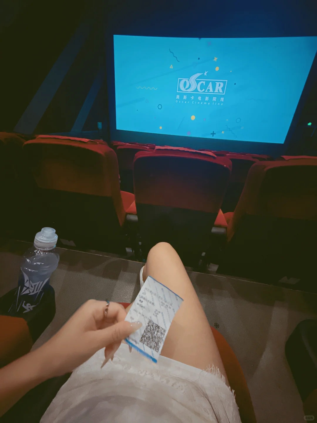 自己一個人去看电影啦🎬