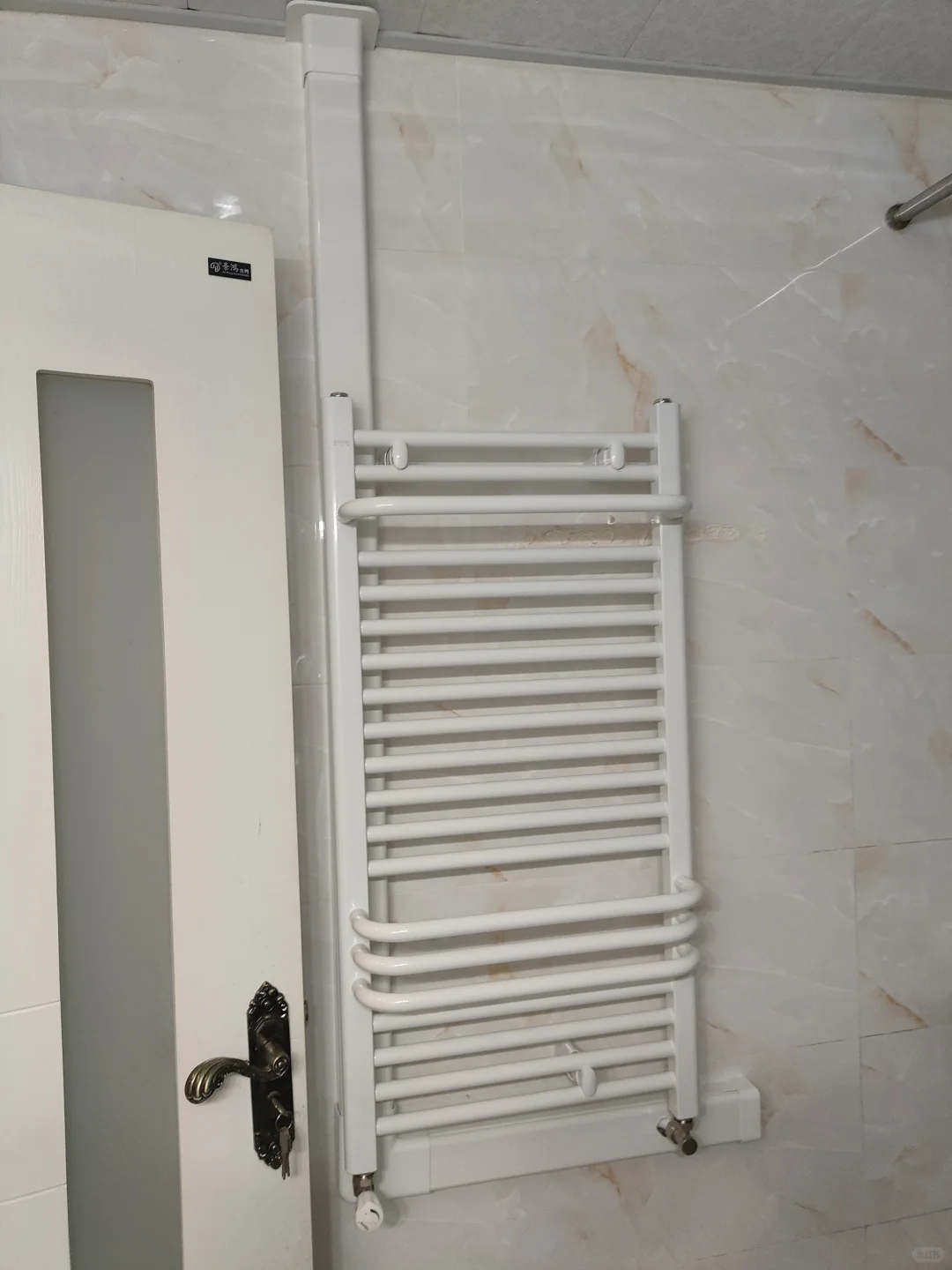 📺短剧：霸道猫咪🐈爱上暖气片