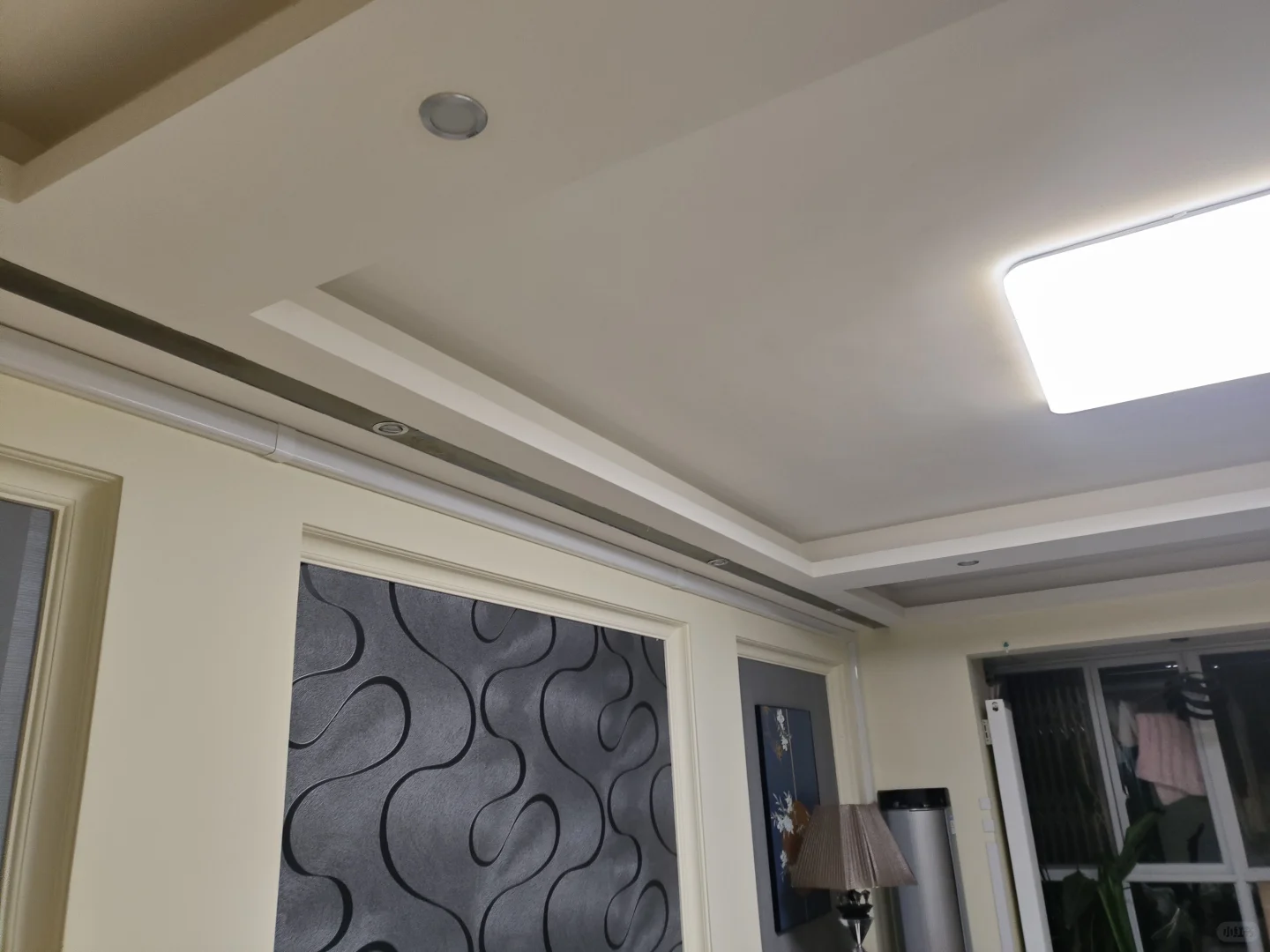 📺短剧：霸道猫咪🐈爱上暖气片