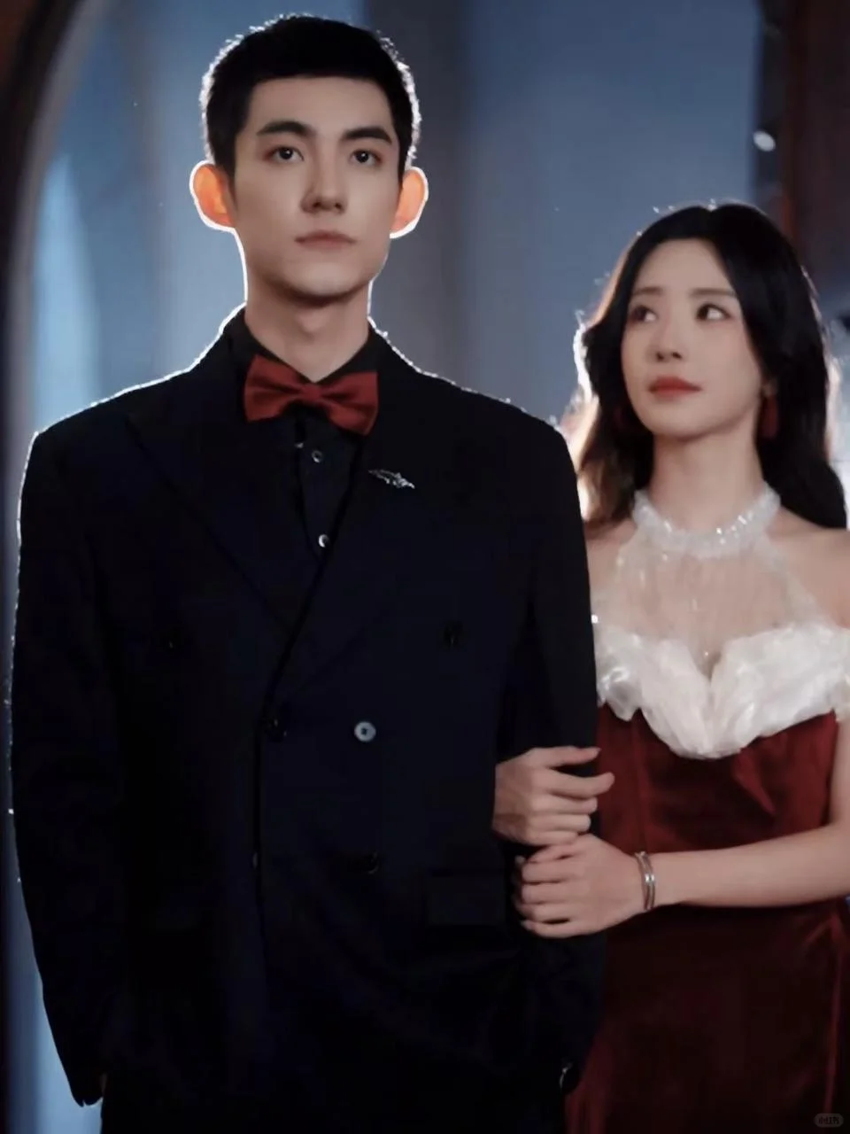 看完《堕》我宣布莫槐在弟弟赛道一骑绝尘