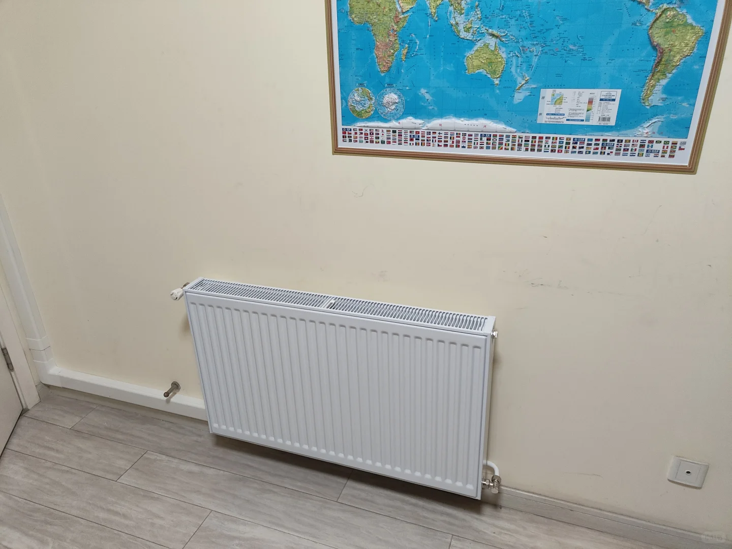 📺短剧：霸道猫咪🐈爱上暖气片