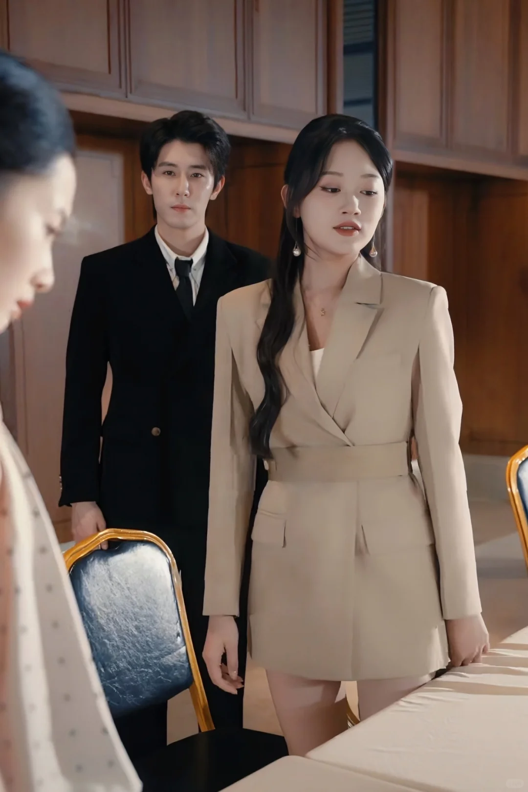 她掀桌，他撑腰，反派在劫难逃✅