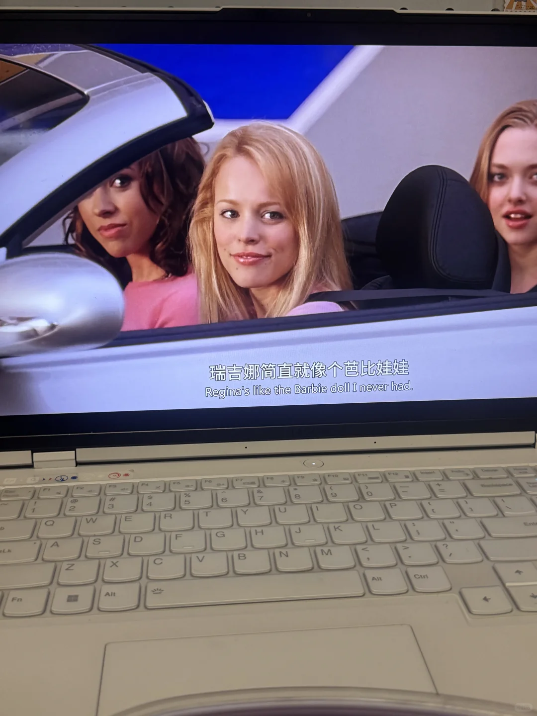 一晚上看了三部小妞电影