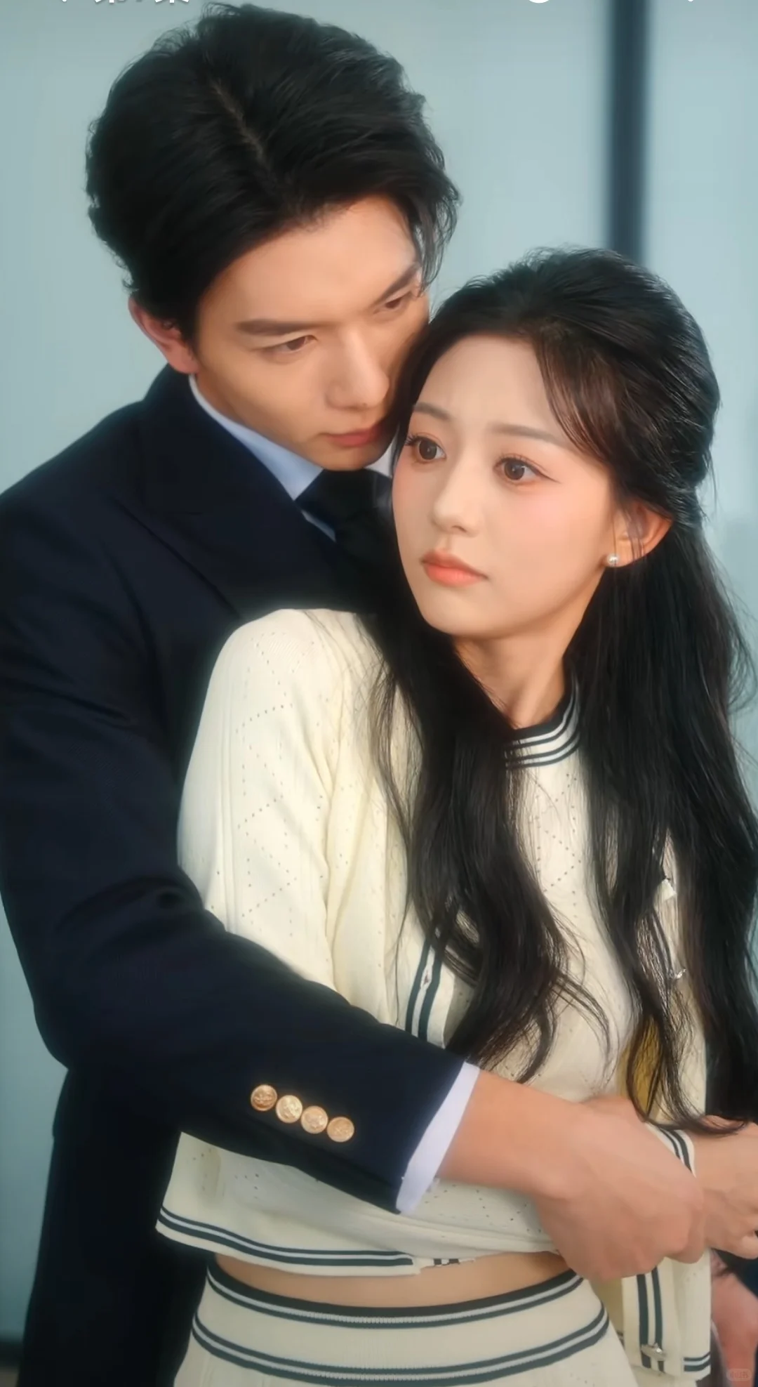 穿进短剧后,夫人她整顿直播界•尬颠轻喜