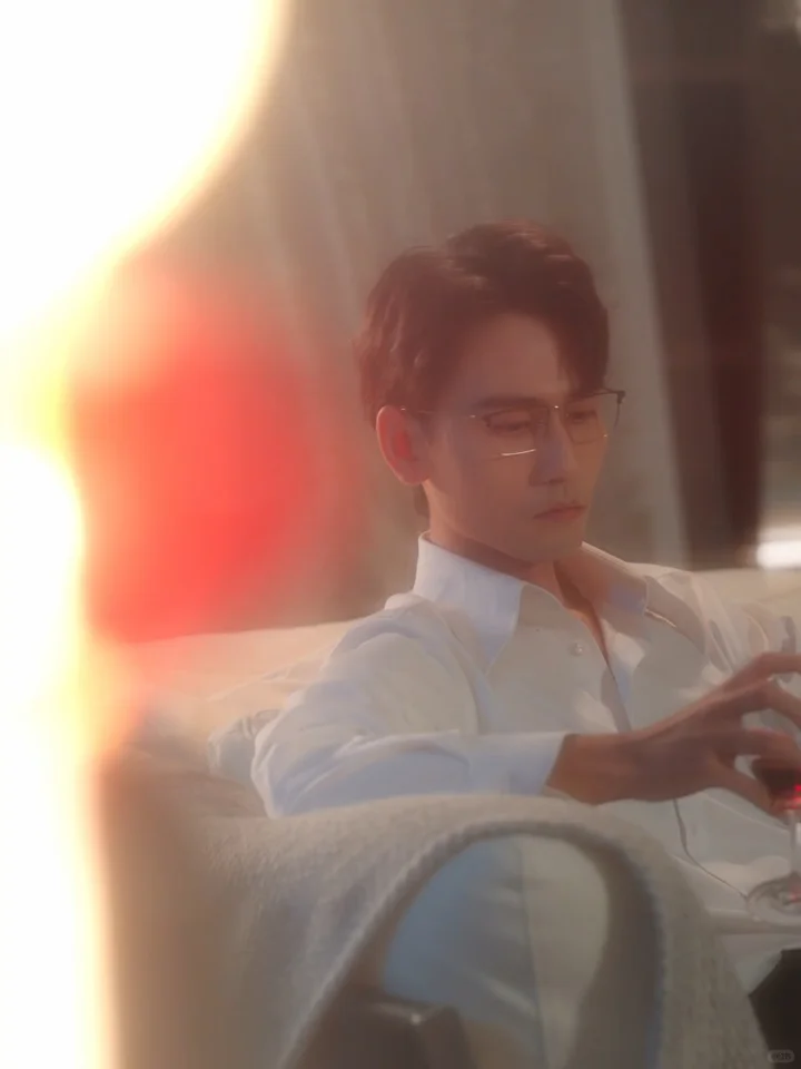 短剧《入夜对她上瘾》小红书免费看全集