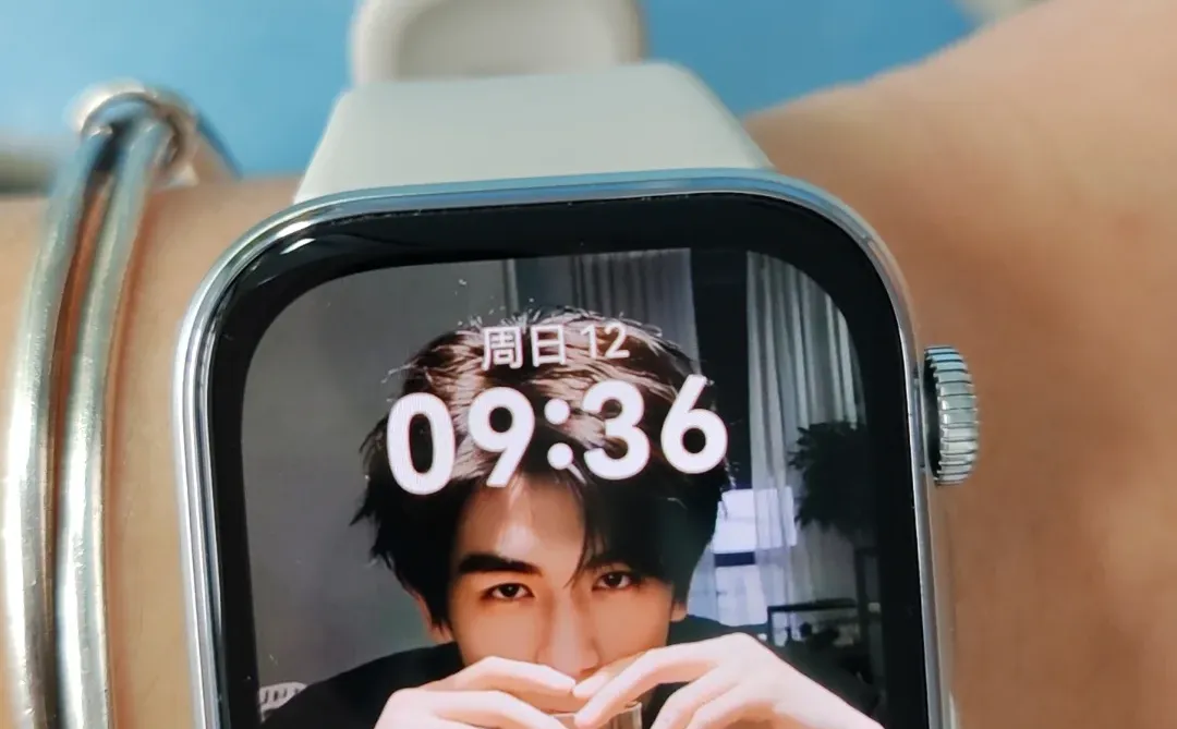 华为fit4能不能下载2048