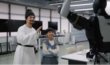 当诗仙李白“穿越”成都 微短剧《时空访客2025