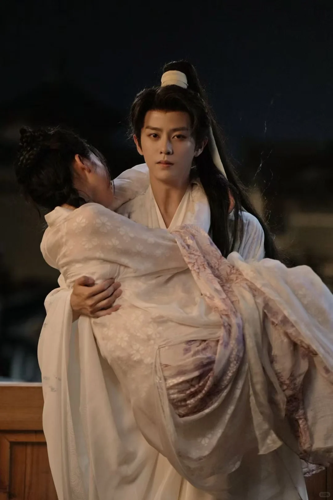 快来看好评如潮的《上京繁梦》！！！