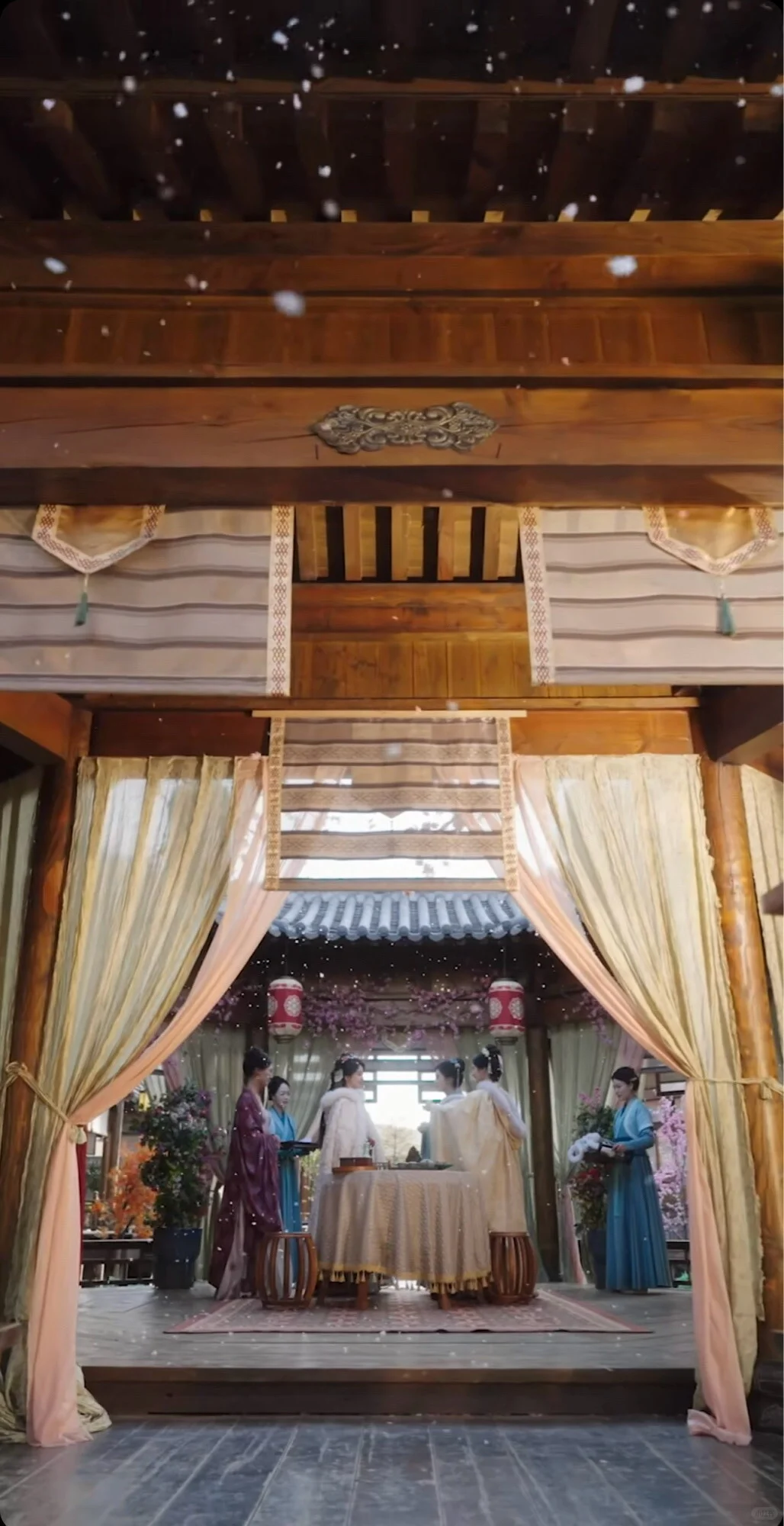 我在竖短看到了古装细糠