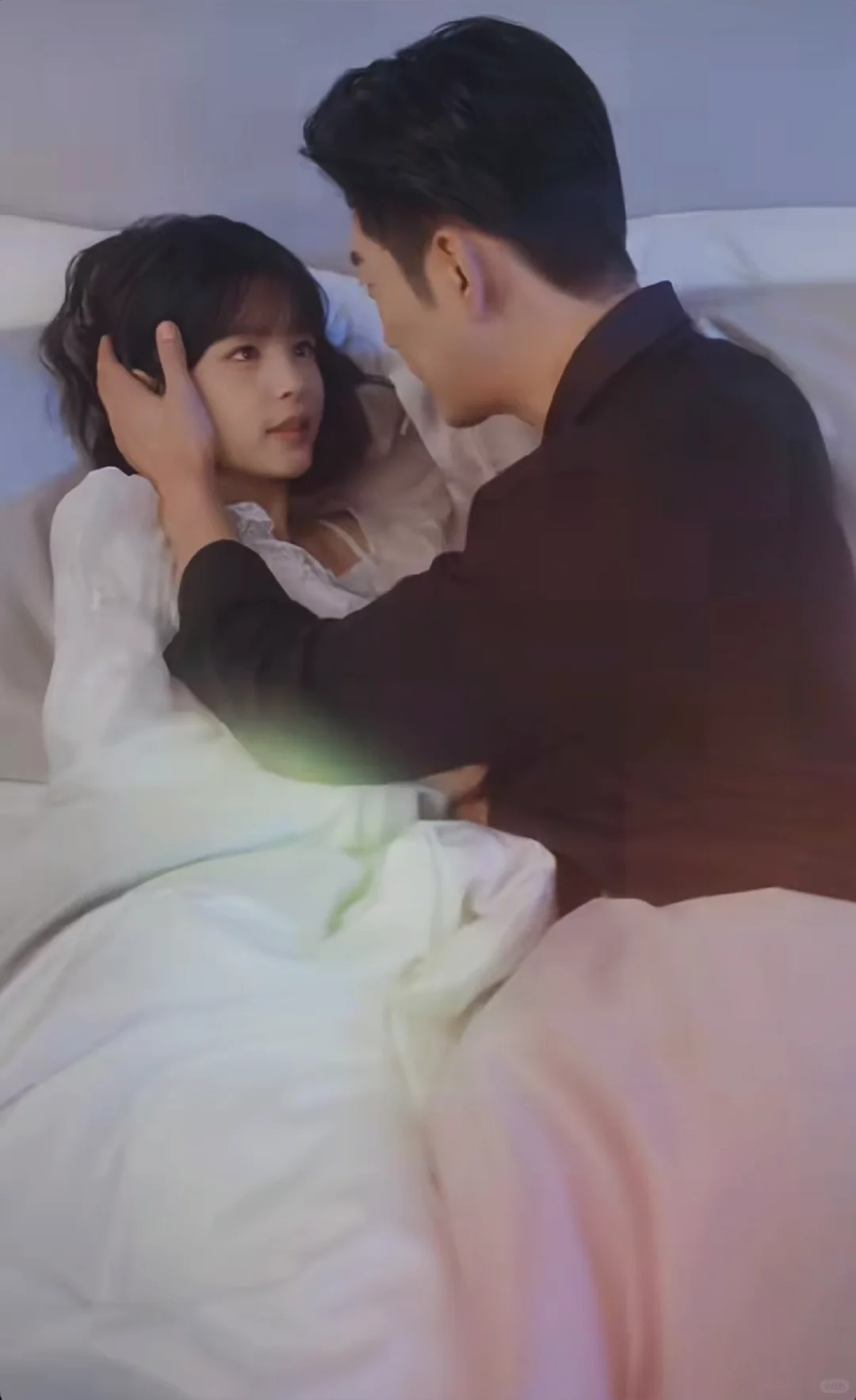 短剧伉俪于龙&杨伊璐深情演绎甜宠情爱剧！