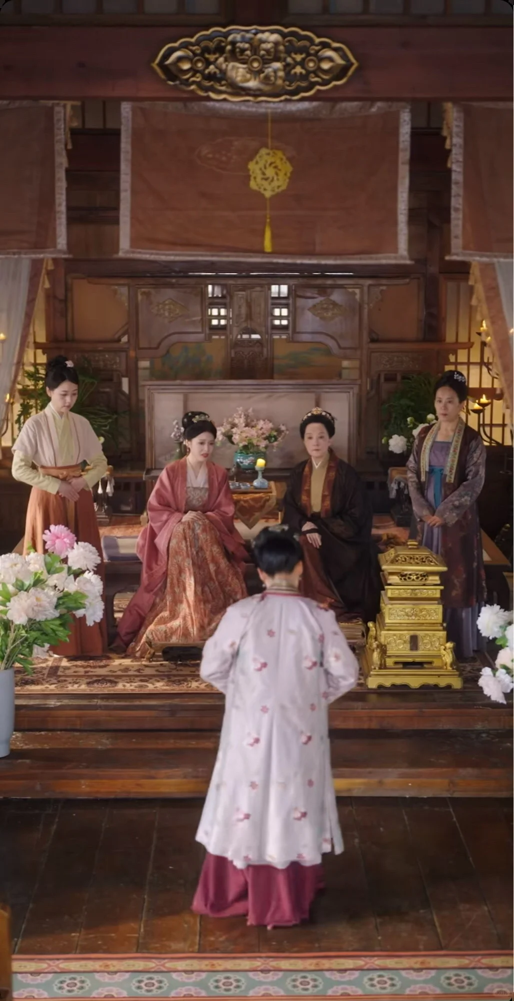 我在竖短看到了古装细糠