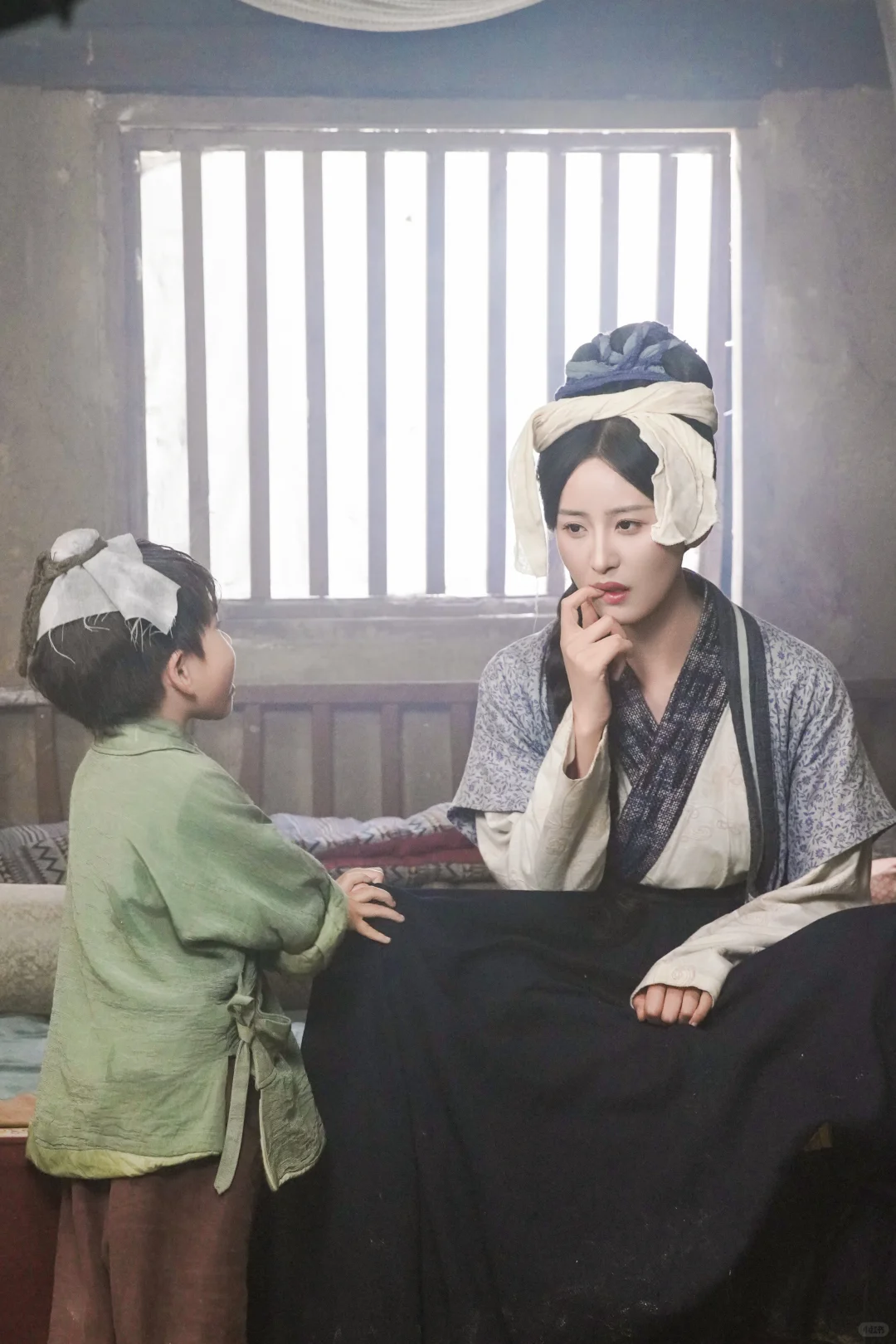 种田文《开局破茅屋，极品婆母带全家改命》