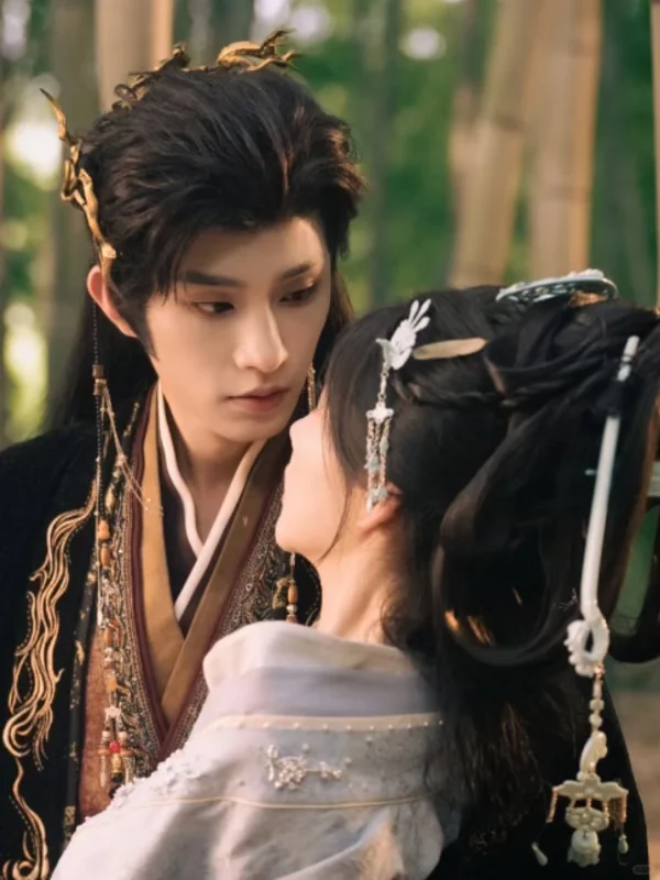 新剧杀疯了！一下就被这两张脸吸引住了😍