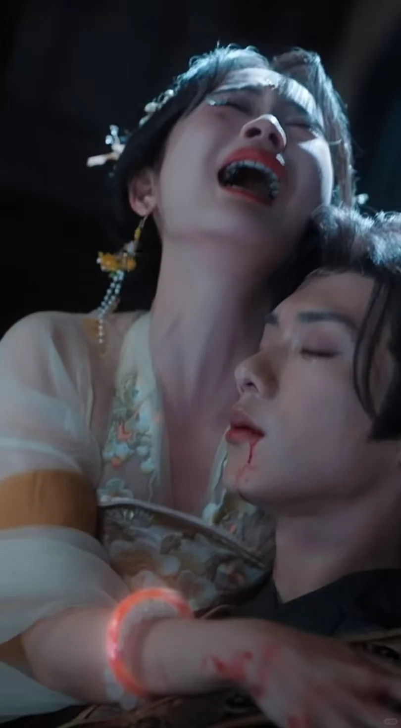 被狠戾暴君囚在掌心宠