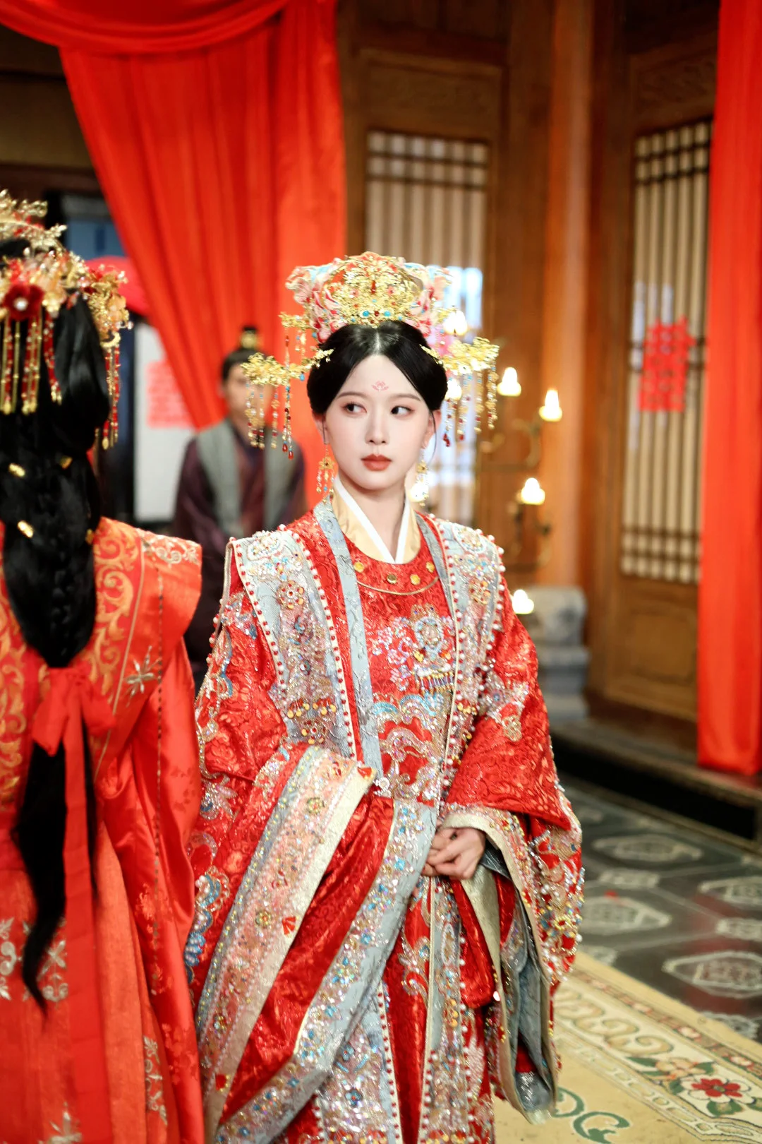 关于我勇闯短剧拍古装的剧照！