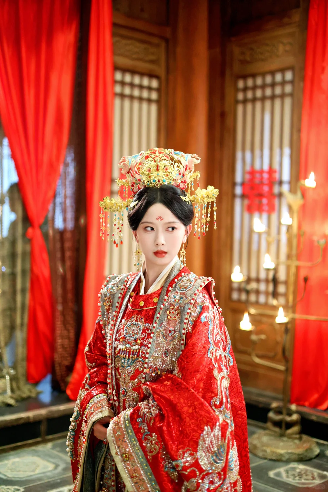 关于我勇闯短剧拍古装的剧照！