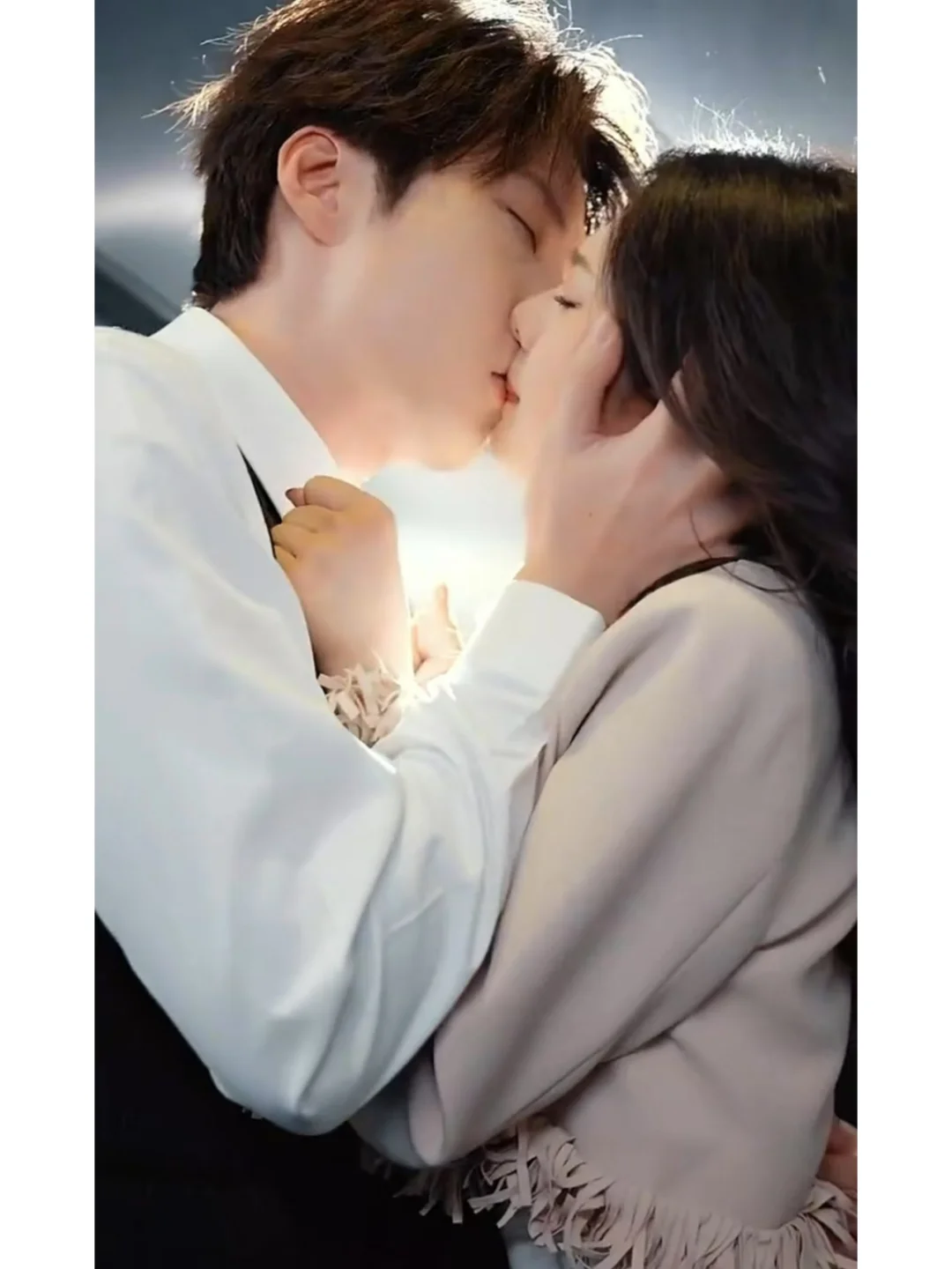 是酸涩的破镜重圆，更是救赎文学！