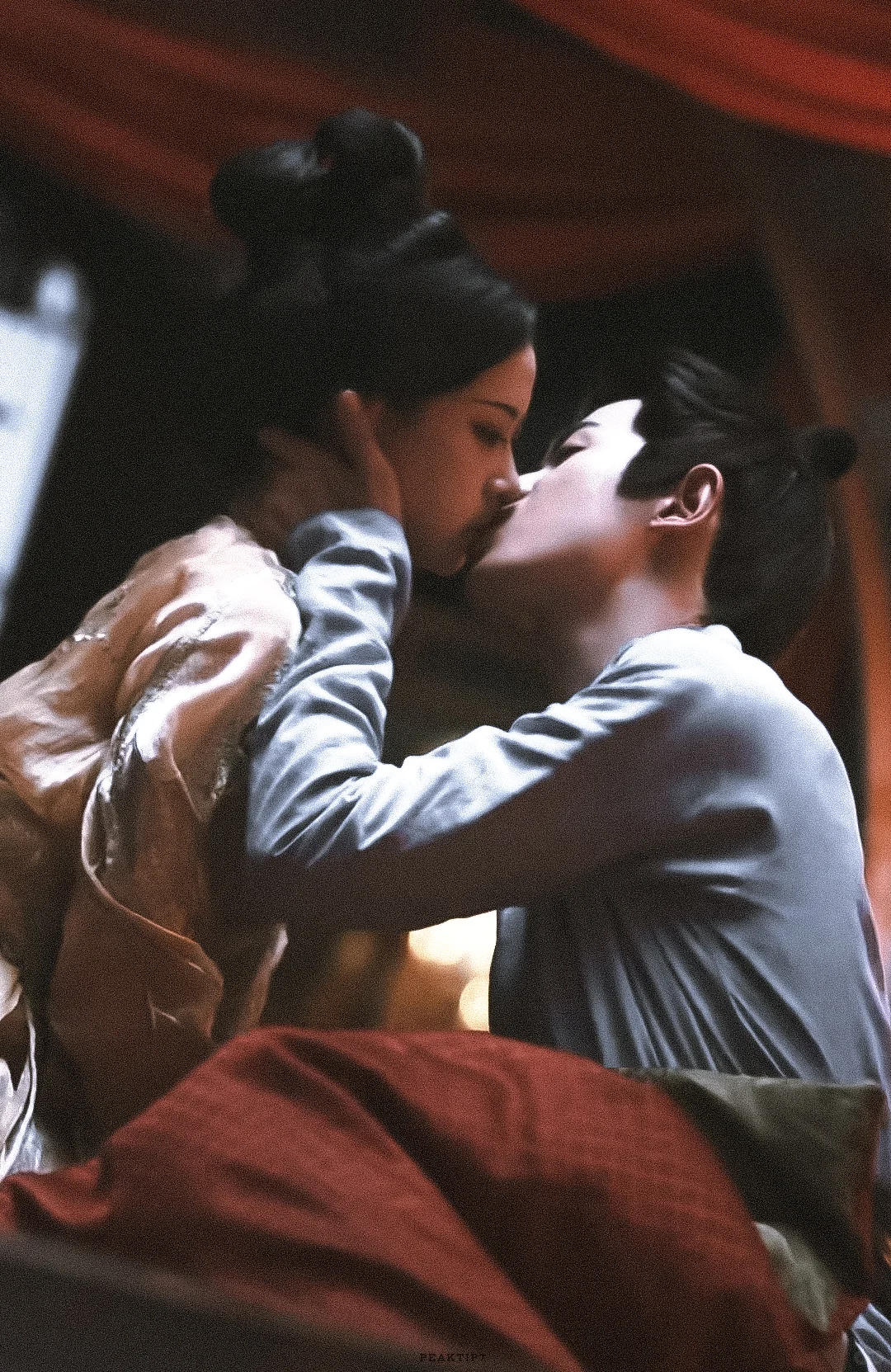 又在红果里看上细糠了，性张力拉满！