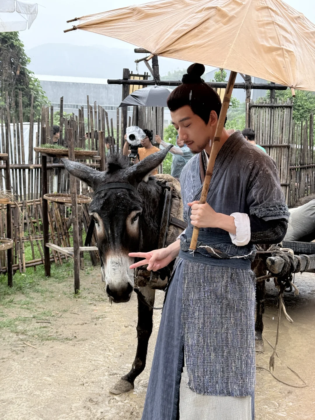 种田文《开局破茅屋，极品婆母带全家改命》