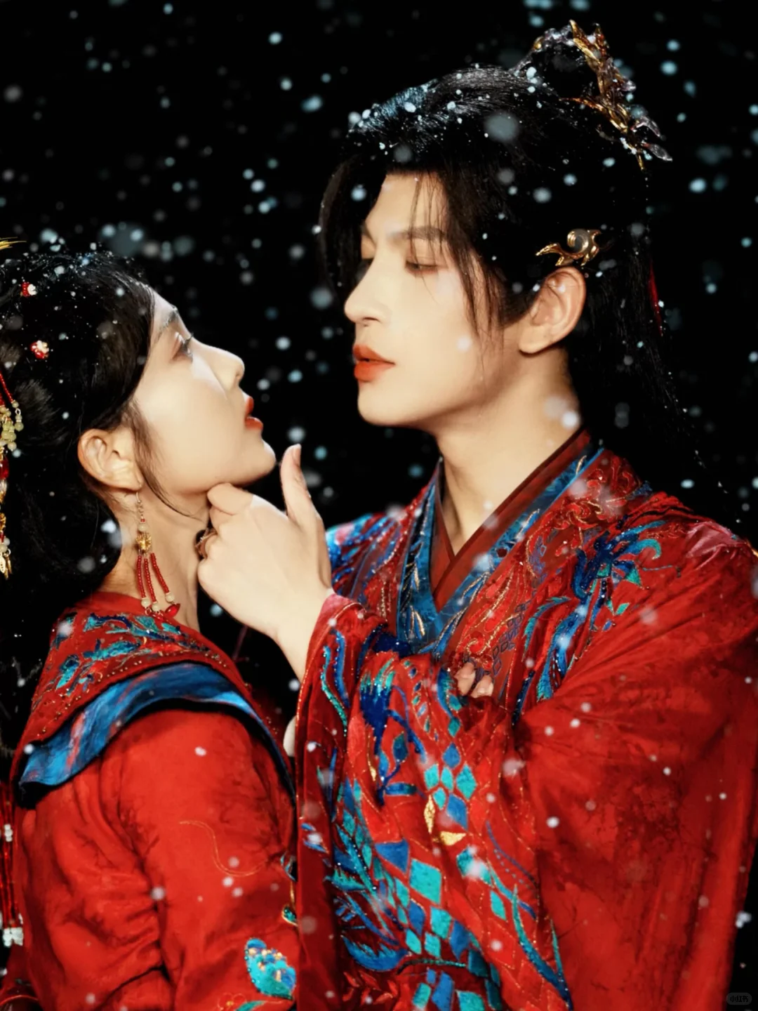 熬夜追完这部剧，吻戏和剧情都让人上瘾😍