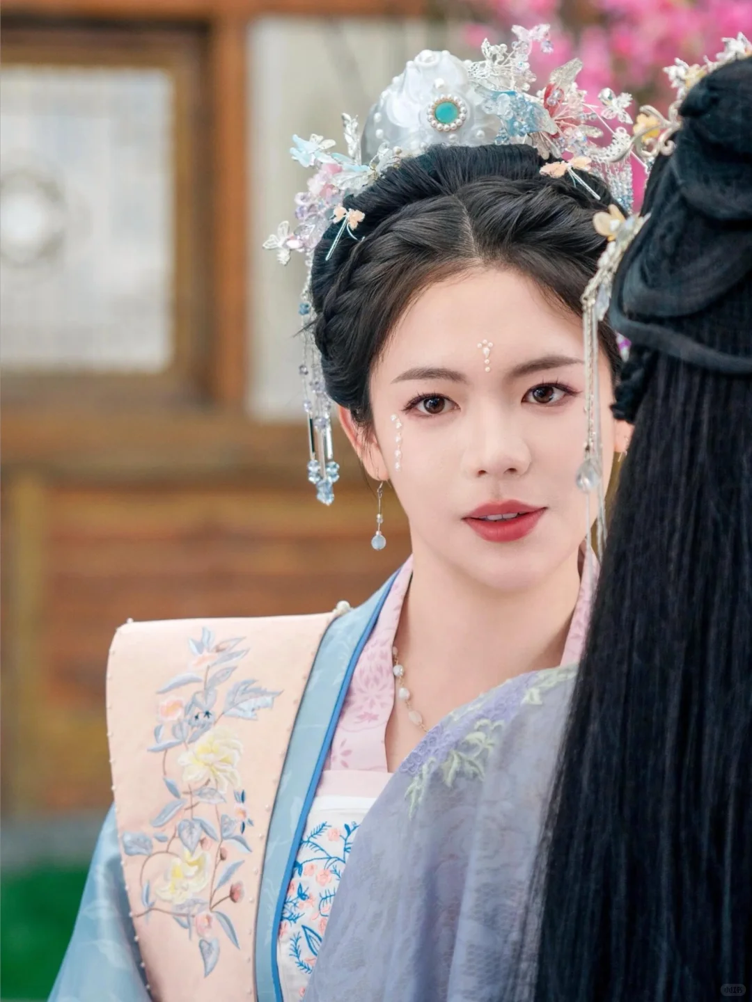 这个超会亲的男人来了，傲娇奸臣哪个受得了