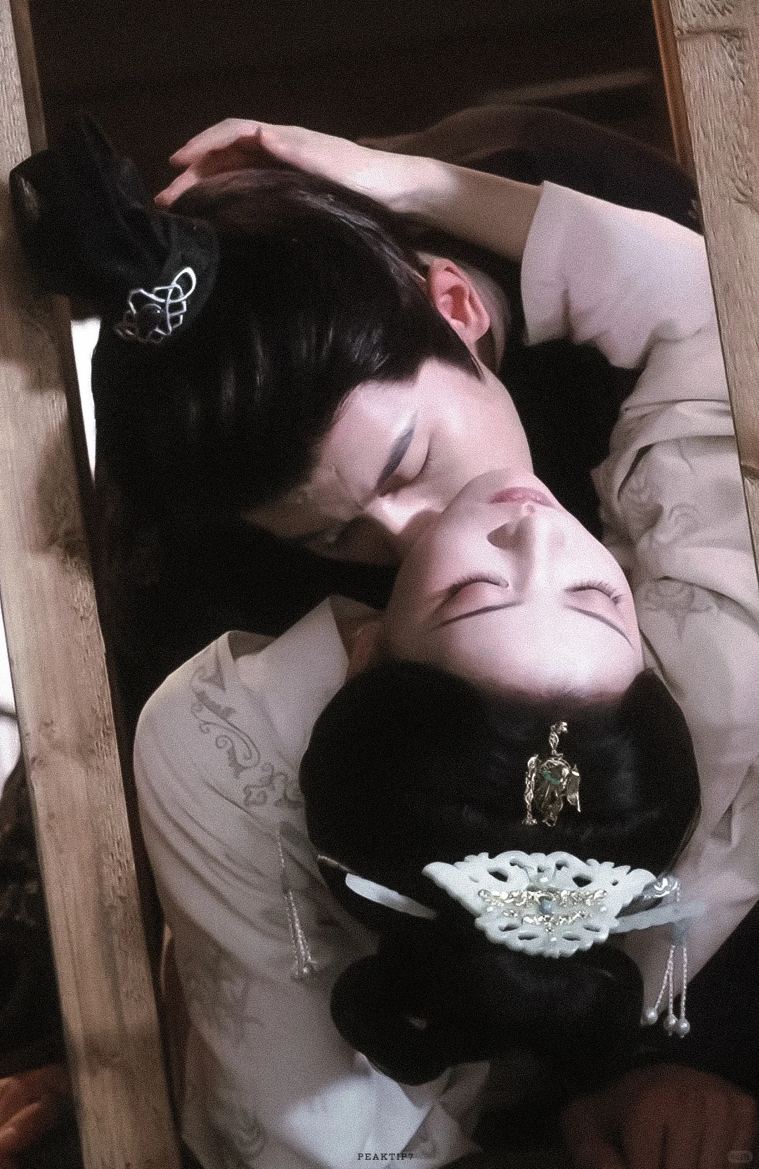 又在红果里看上细糠了，性张力拉满！