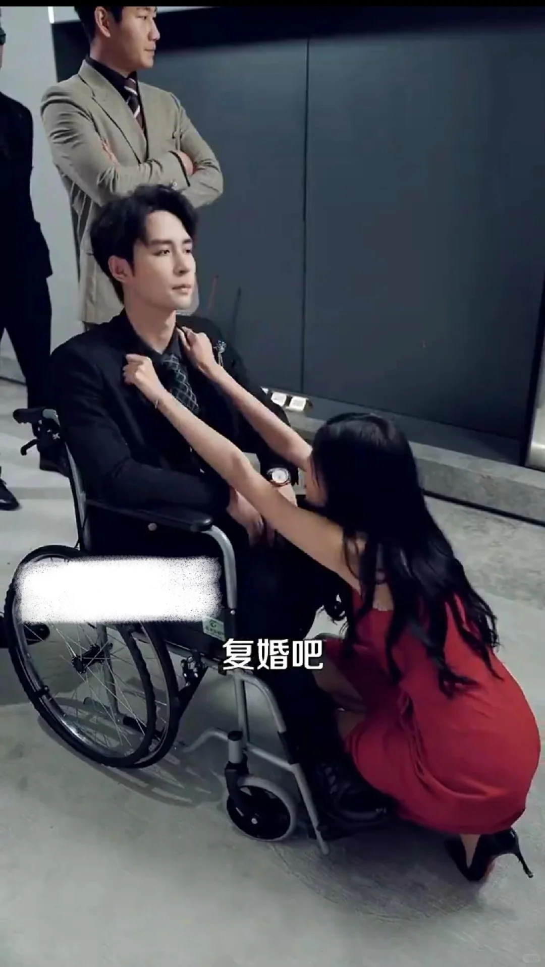 直球女主霸王硬上弓狂撩霸总!吻戏超多超欲