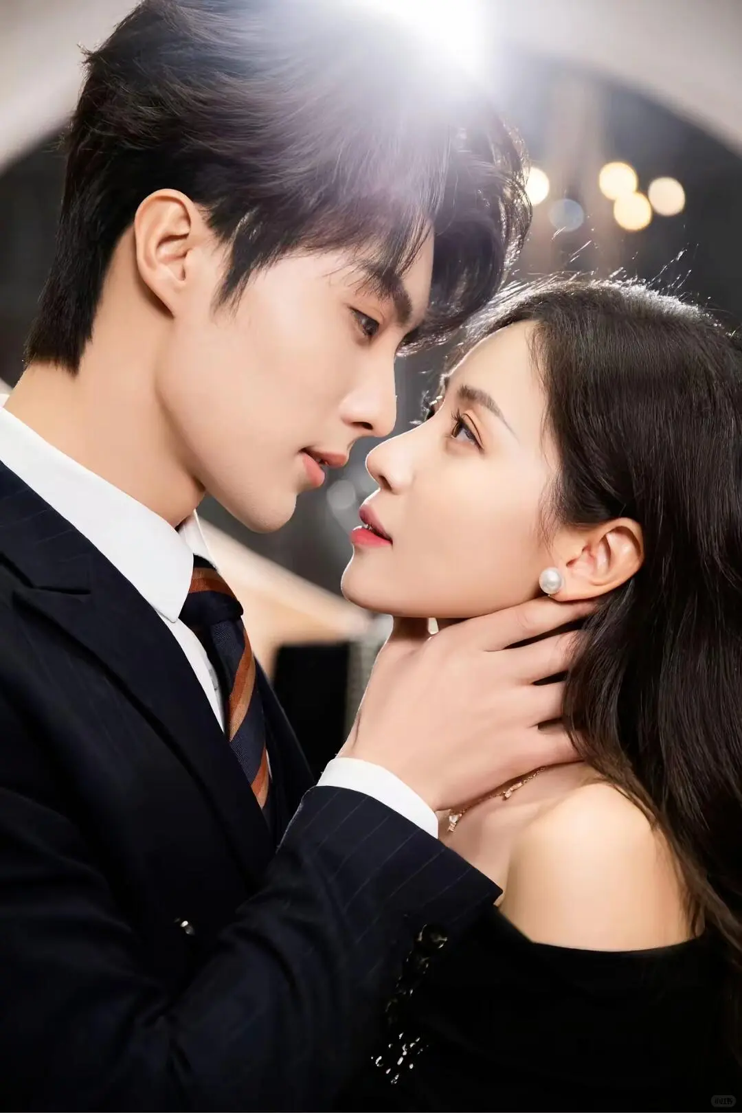 🆘这部剧是真敢拍啊❗几乎每集都在吻‼️