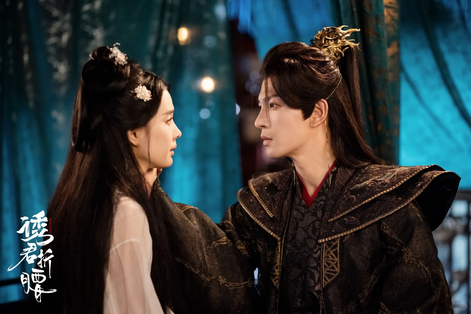 两位老师未免也太会亲了