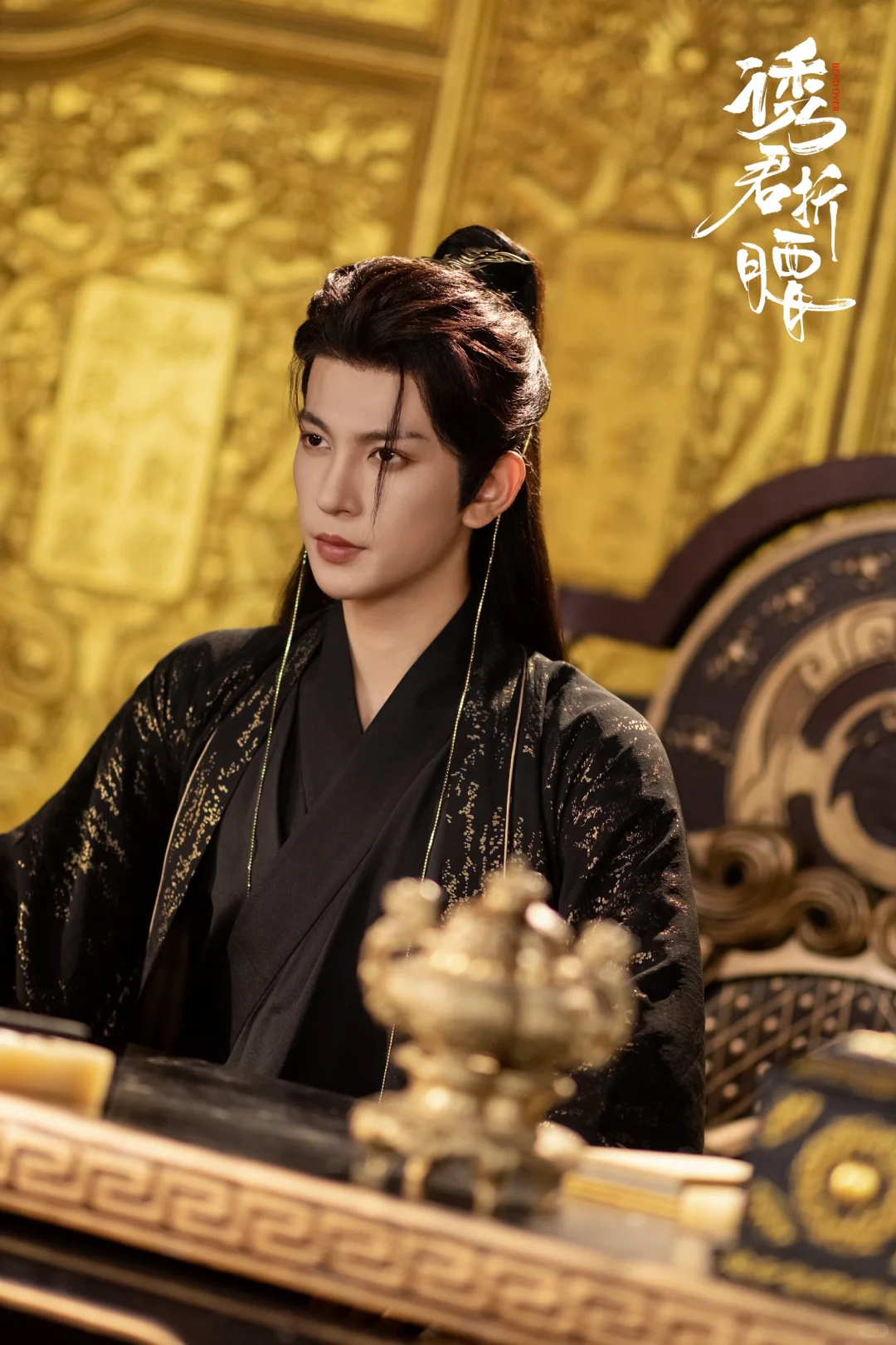 两位老师未免也太会亲了